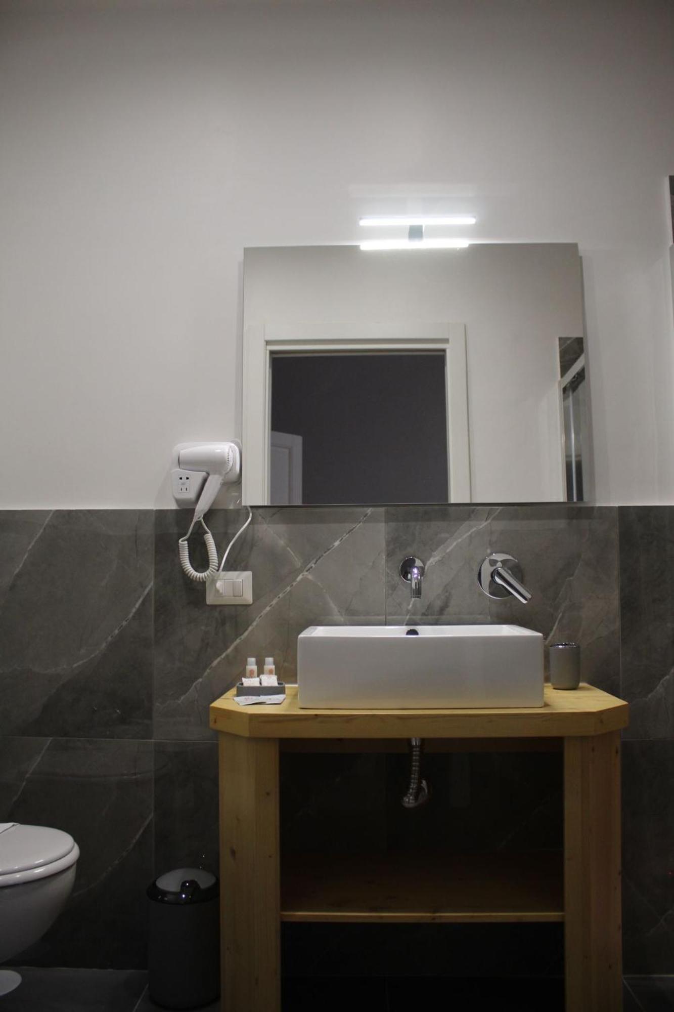 Be Italian Flat Sanfelice Hotel Наполи Екстериор снимка